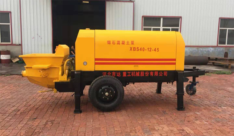 細(xì)石混凝土泵02